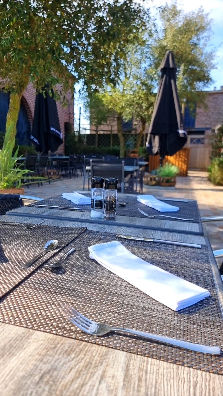  L'Invitation restaurant  -  La Terrasse